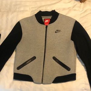 Women’s Nike ‘Skuba’ Sweatshirt